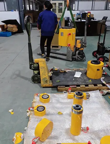 Heavy-Duty-50---100-Ton-Hydraulic-Cylinders---Jacks-8.webp