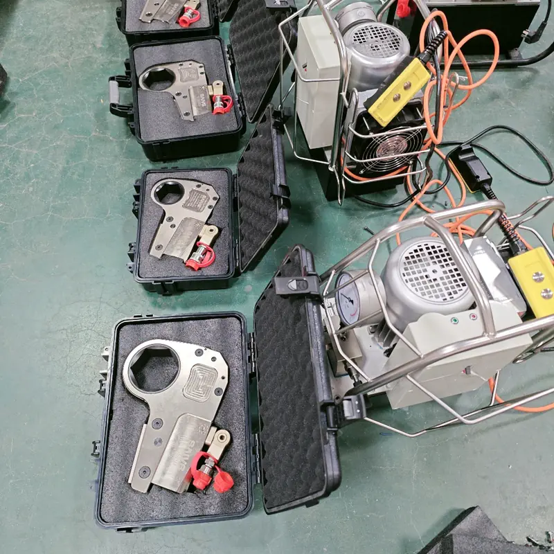 How to Check and Maintain Drive Hydraulic Wrench Safely